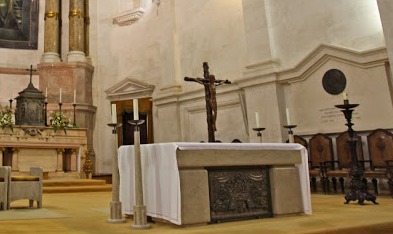 Altar antigo da Basilica de Fatima-Cortado